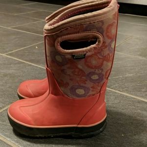 Bogs kids size 10 boots